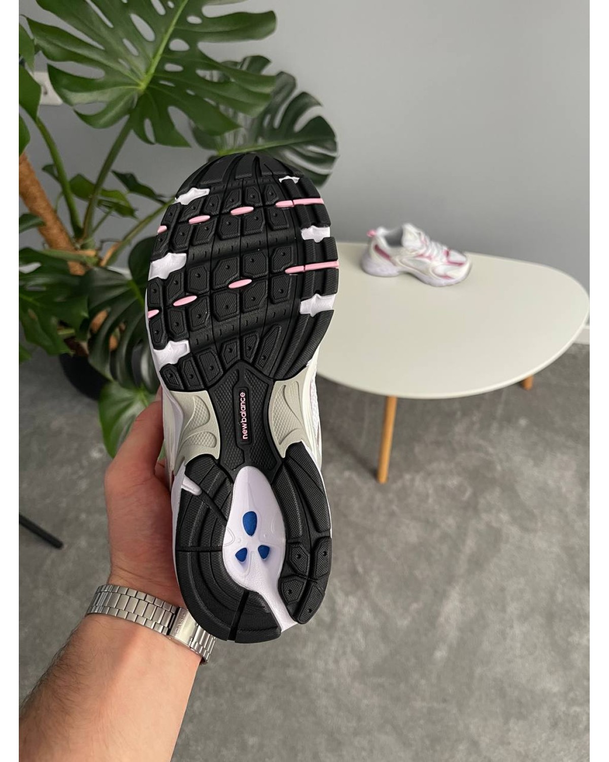 New Balance 530 White Pink