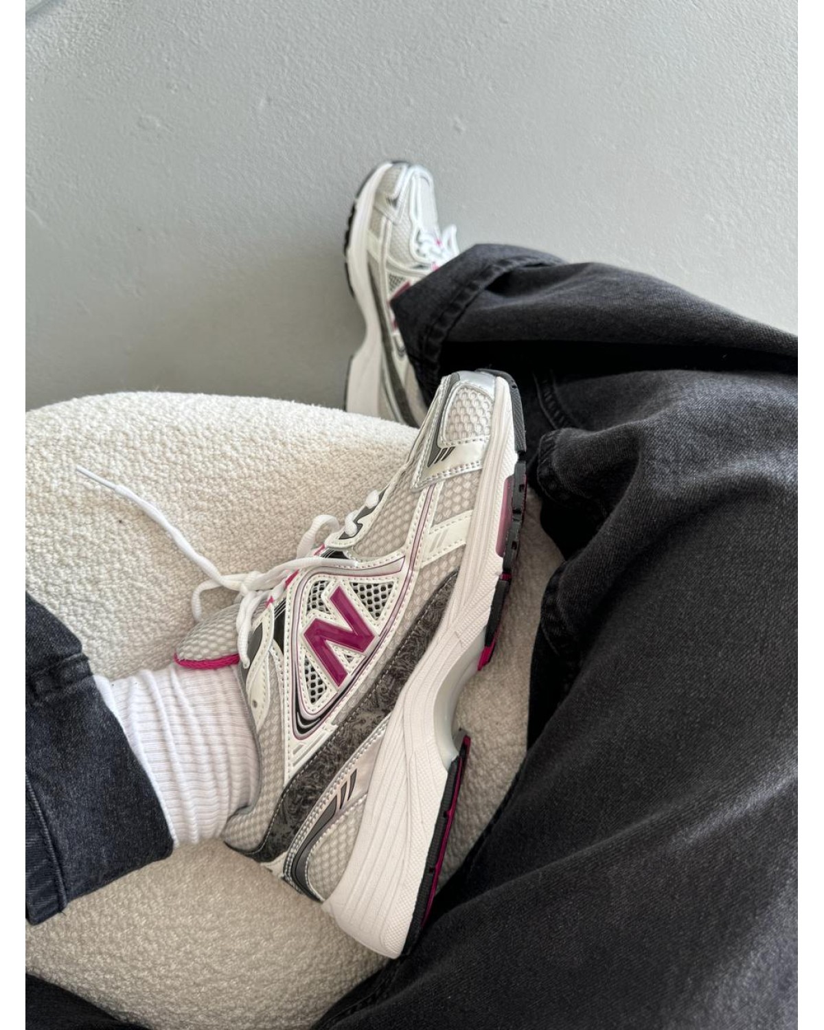 New Balance 1064 Silver/Red New Balance 1064 Silver/Red