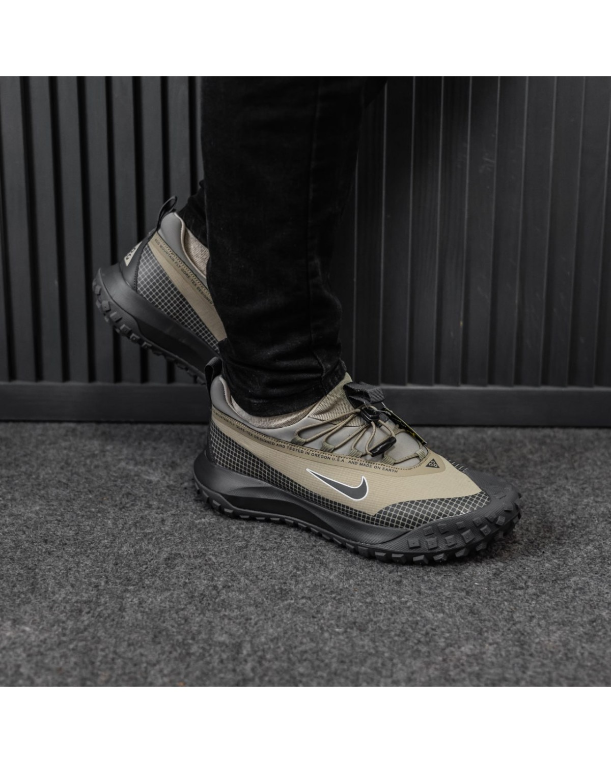 Nike ACG Mountain Fly Nike ACG Mountain Fly