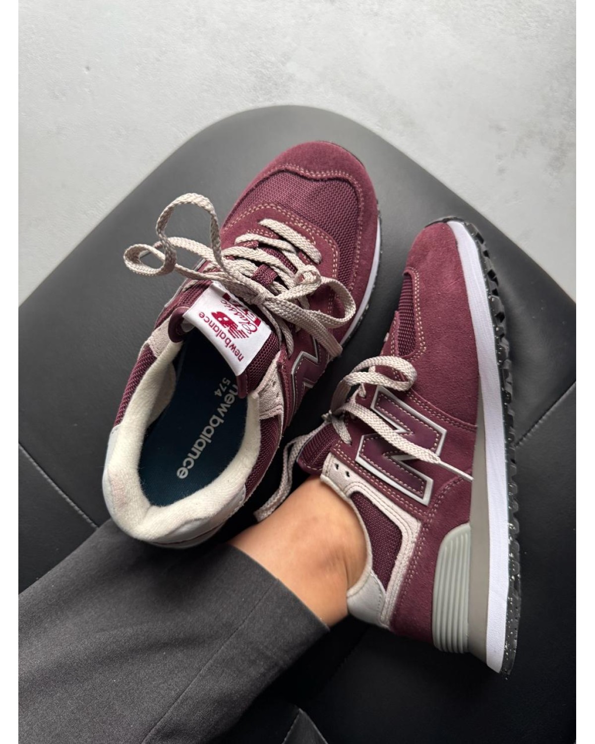 New Balance 574 Burgundy