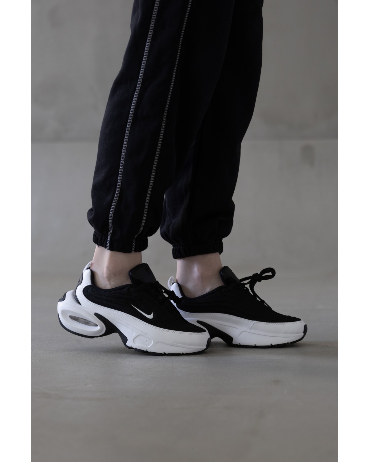 Nike Air Max Portal White Black