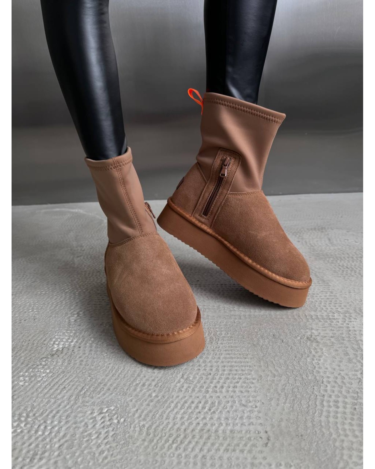 UGG Dipper Boots Ginger