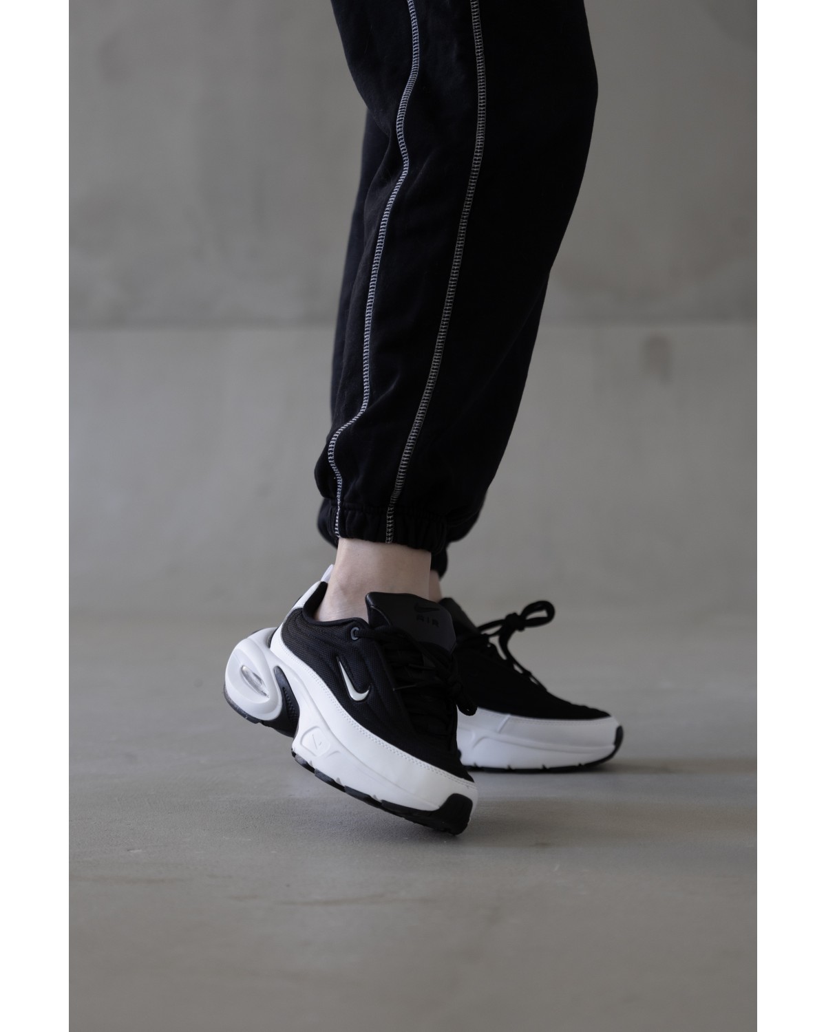 Nike Air Max Portal White Black
