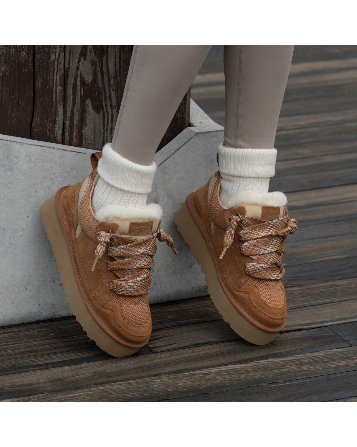 UGG Lowmel Sneaker Platform Chestnut