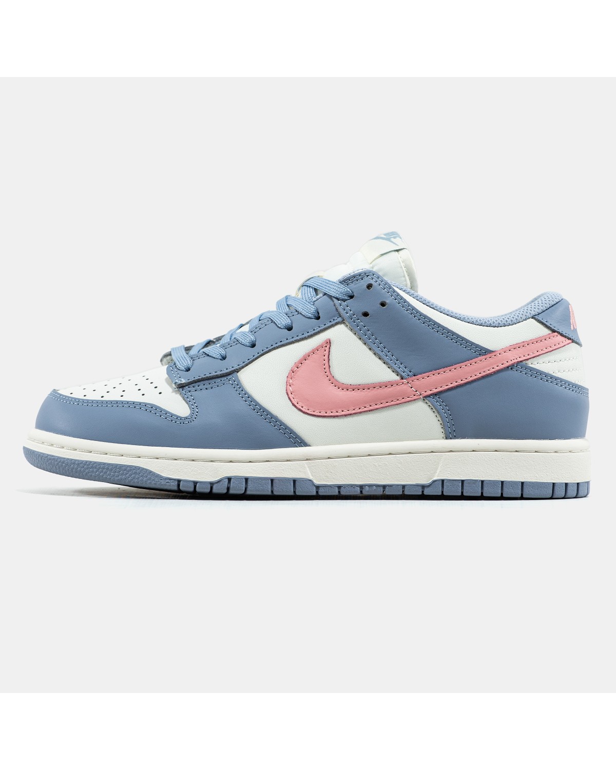 Nike SB Dunk Low