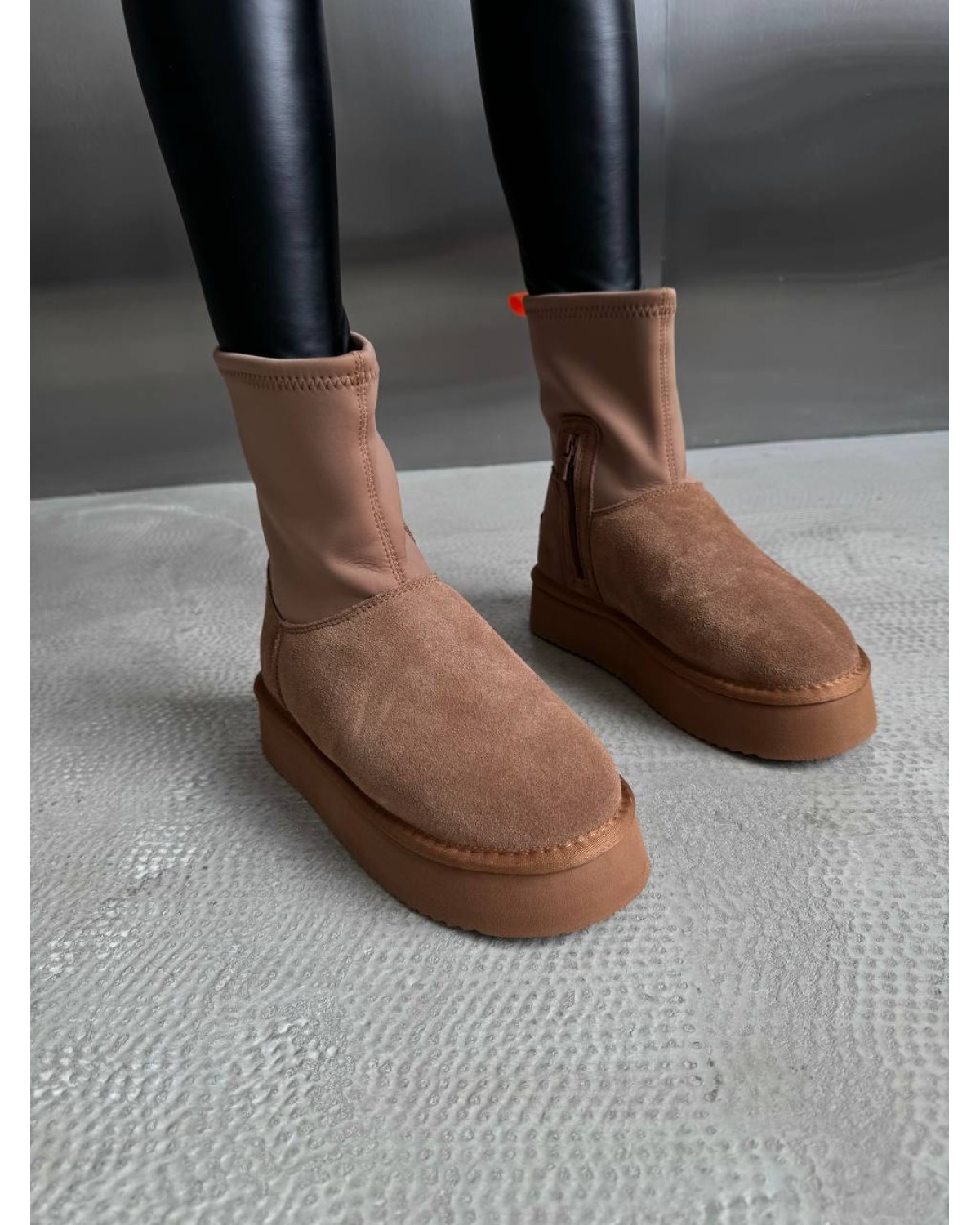 UGG Dipper Boots Ginger