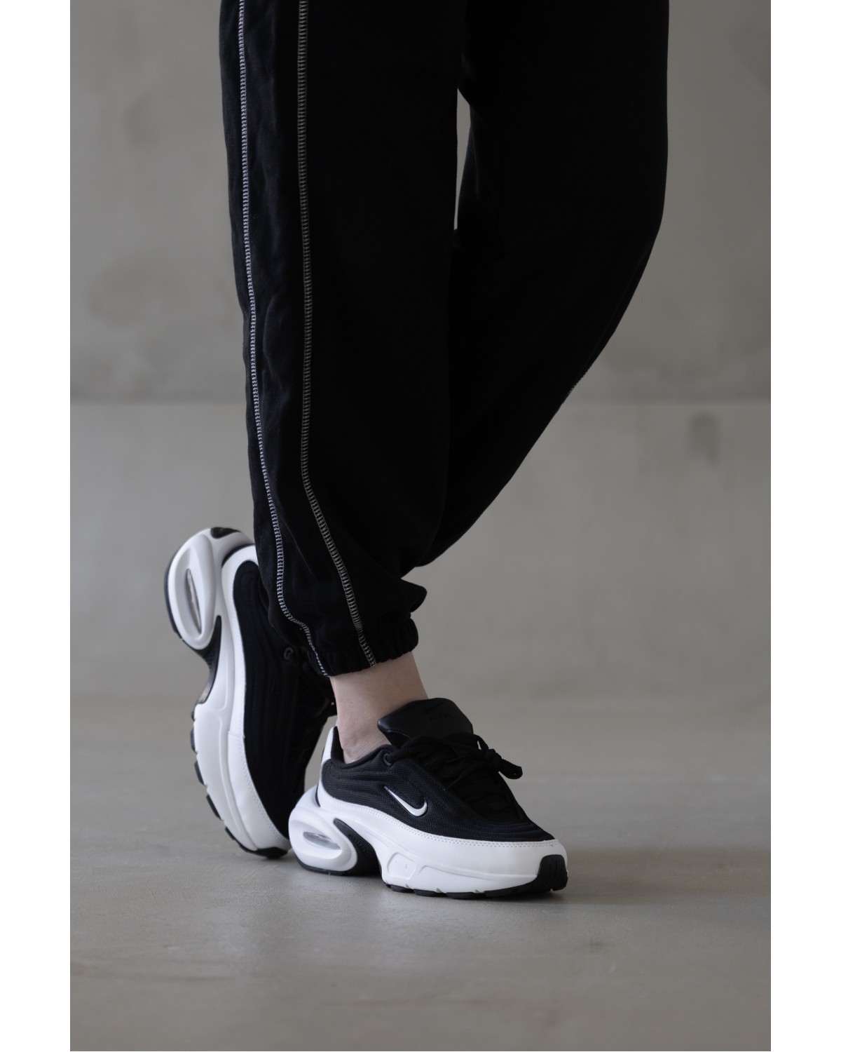 Nike Air Max Portal White Black
