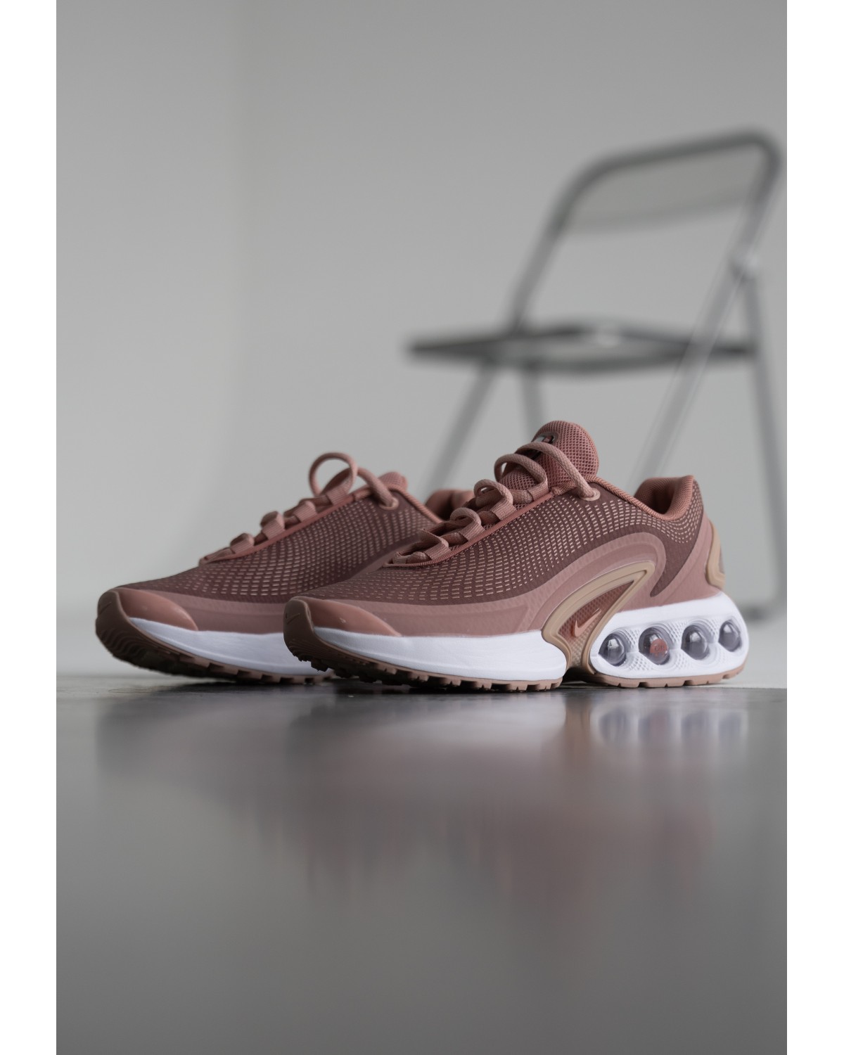 Nike Air Max DN Pink