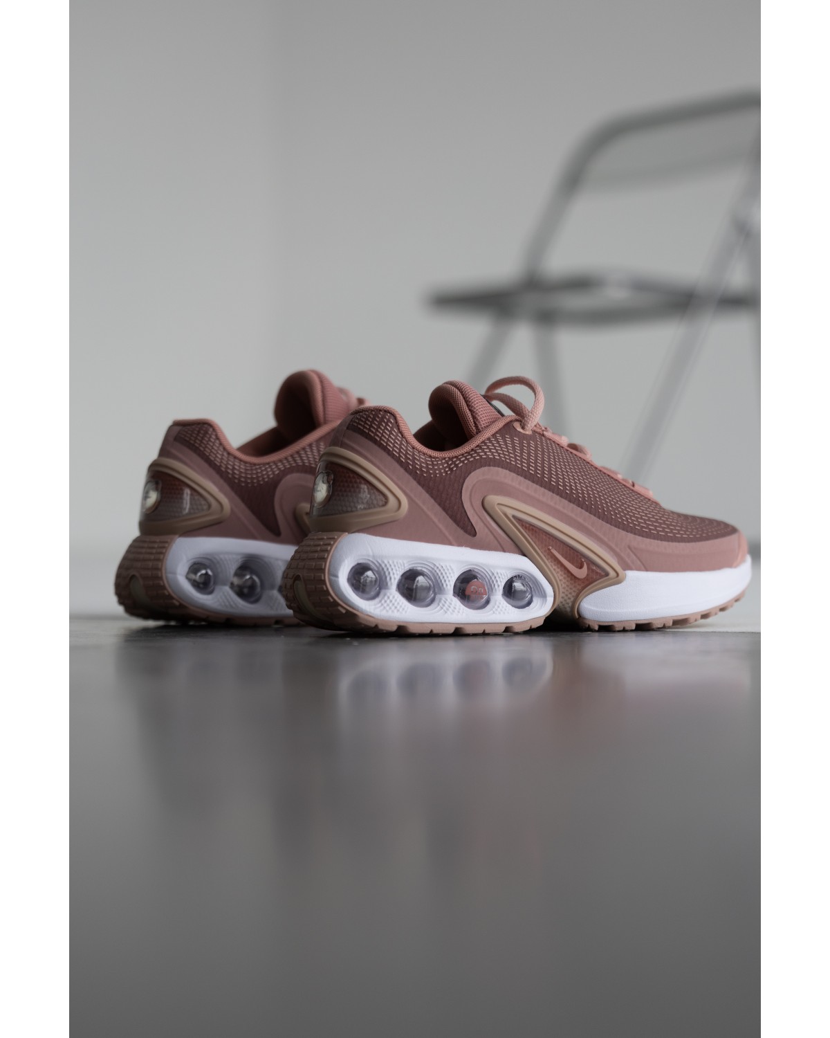 Nike Air Max DN Pink