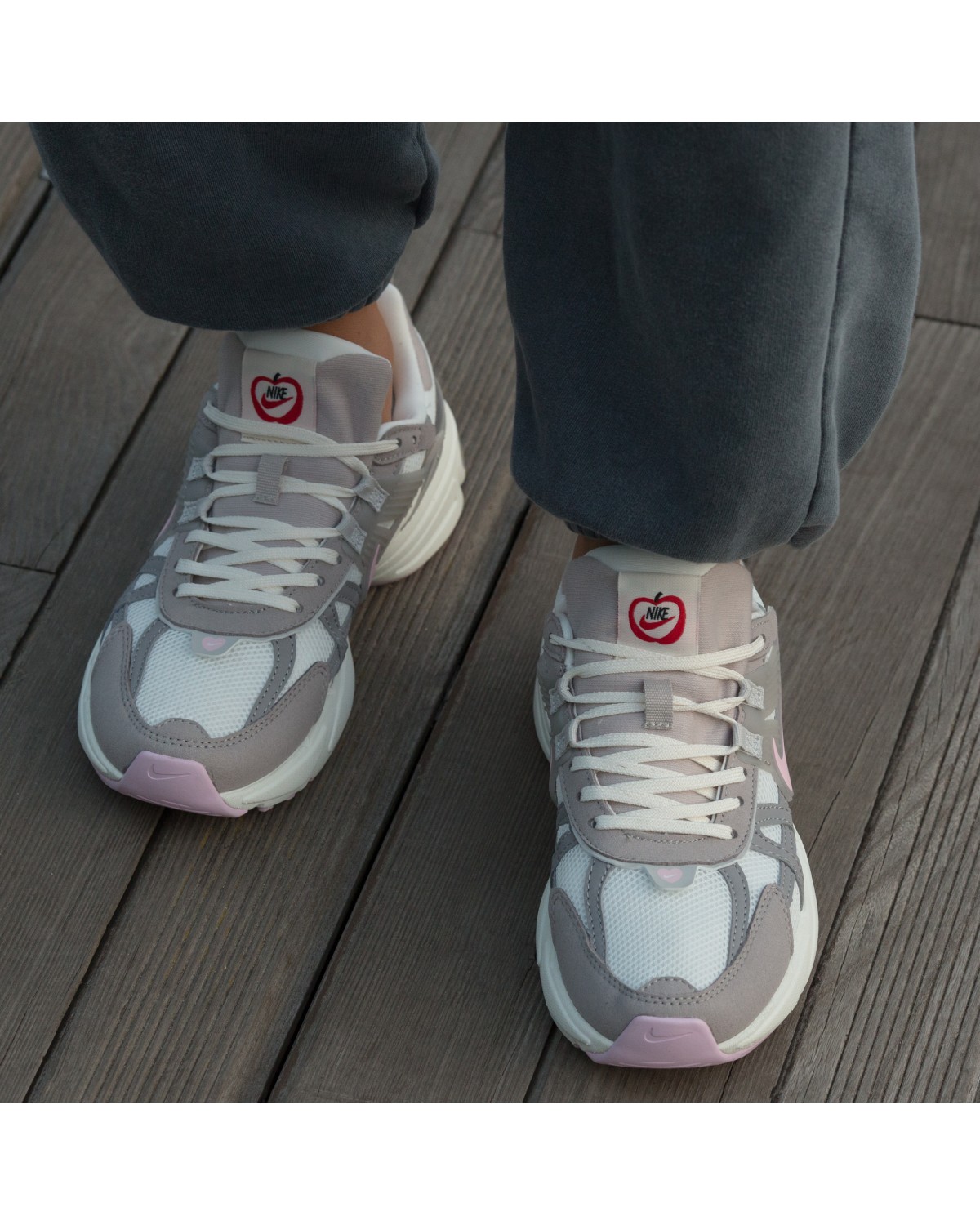Nike Runtekk Pink Foam Vast Grey