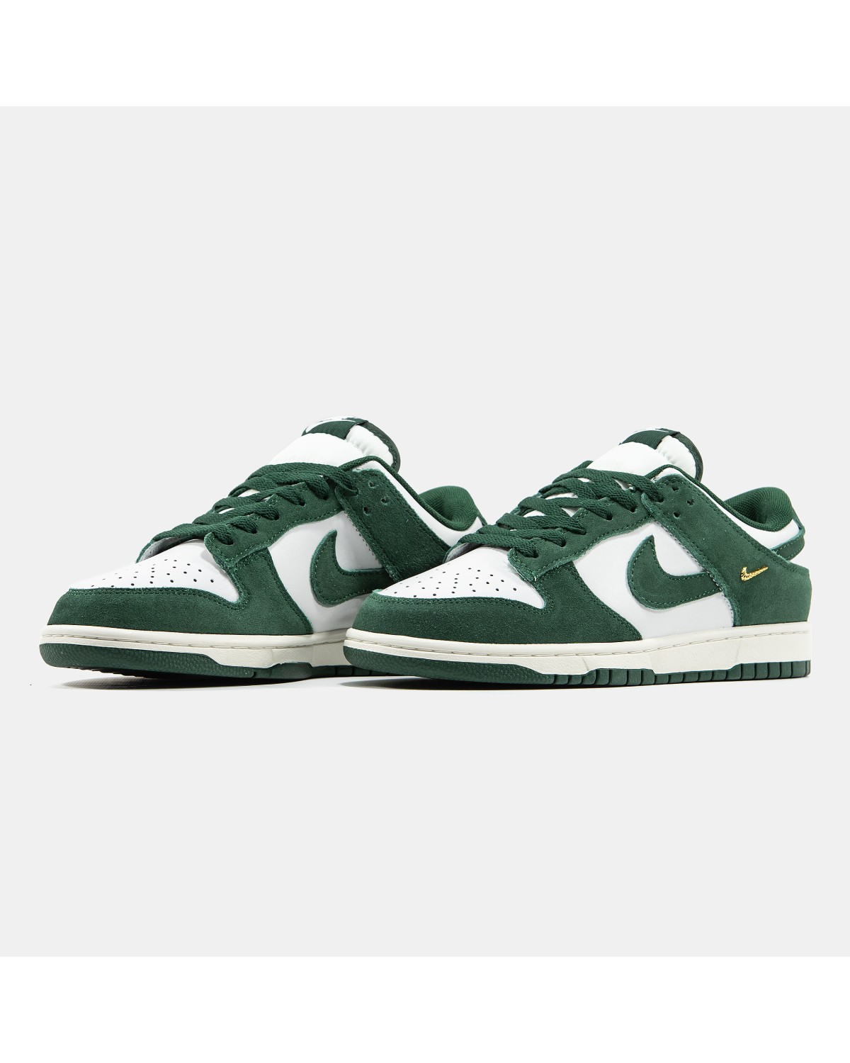 Nike SB Dunk Low